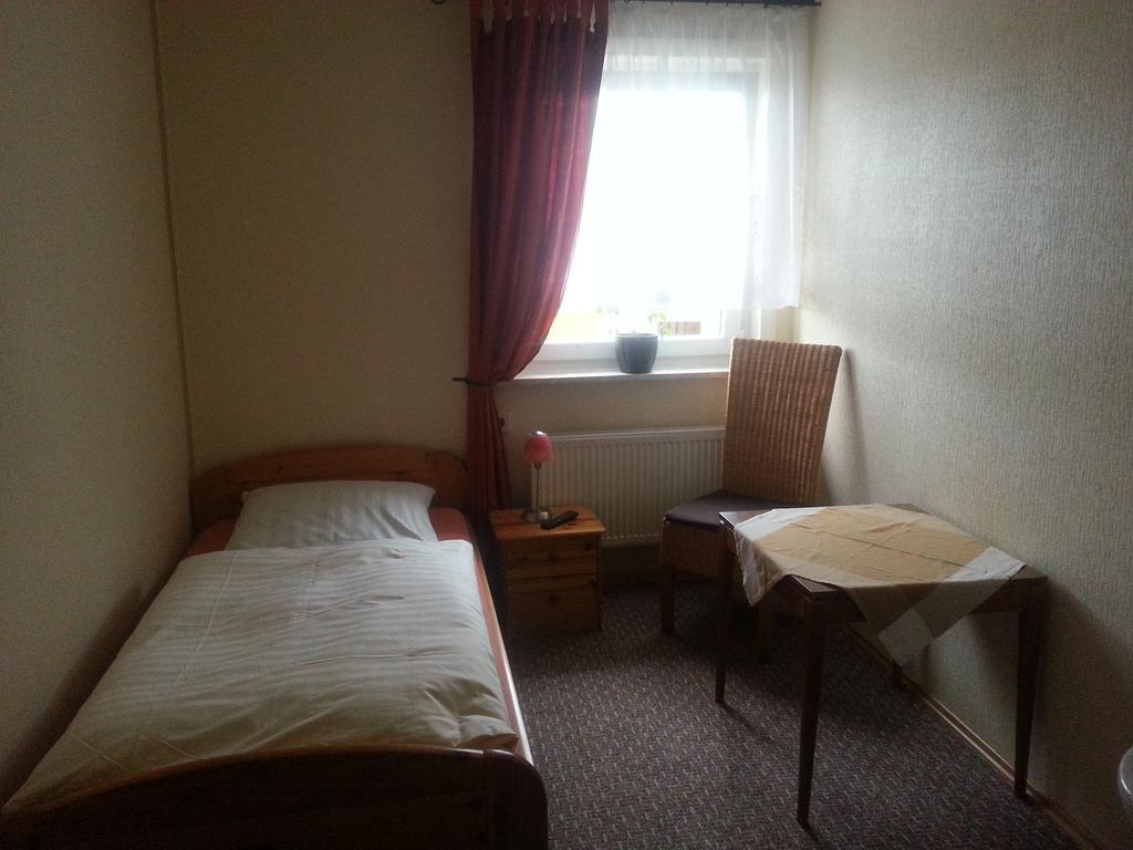 Hotel Deutsches Haus Francop ฮัมบูร์ก ภายนอก รูปภาพ