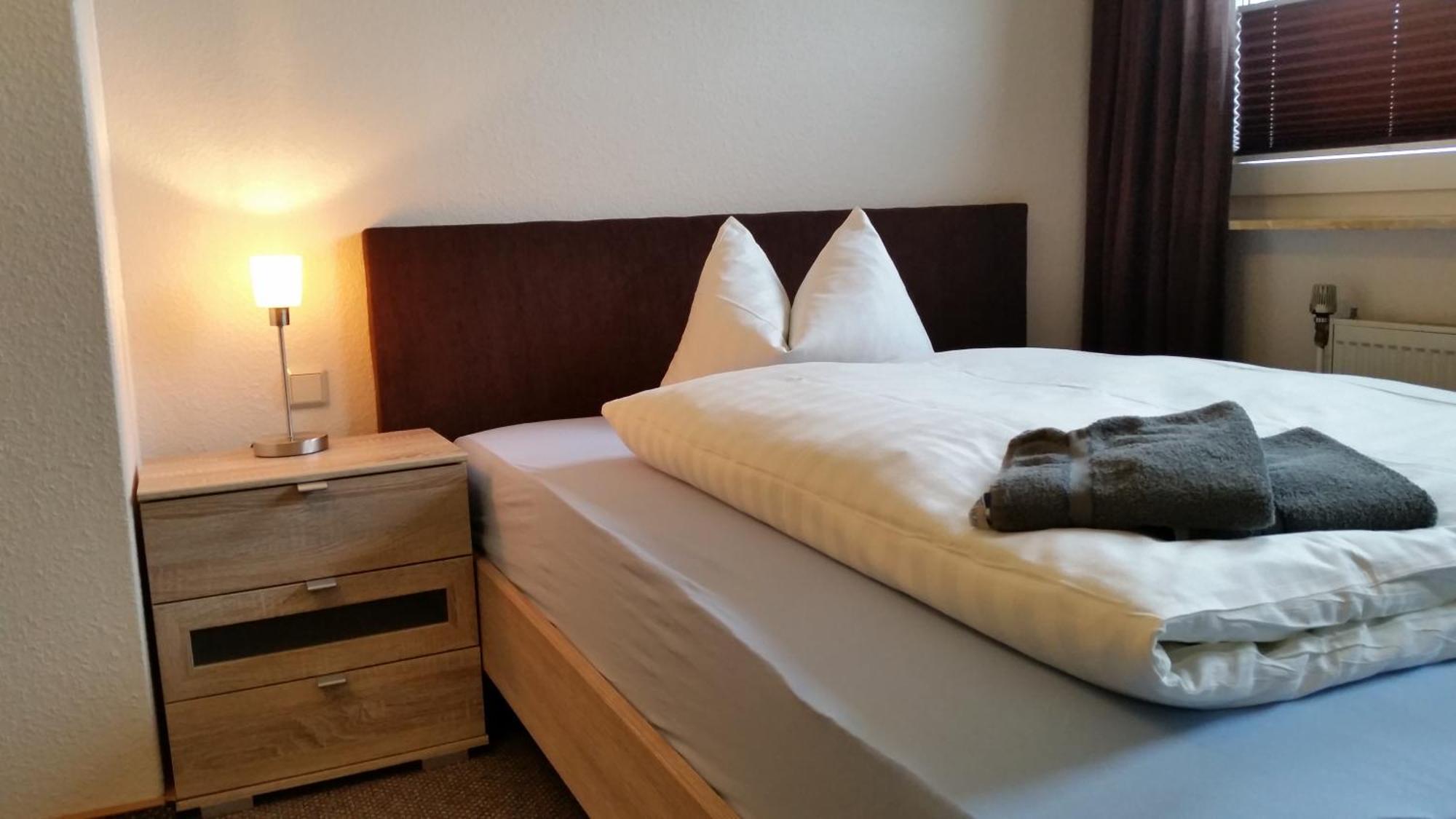 Hotel Deutsches Haus Francop ฮัมบูร์ก ภายนอก รูปภาพ