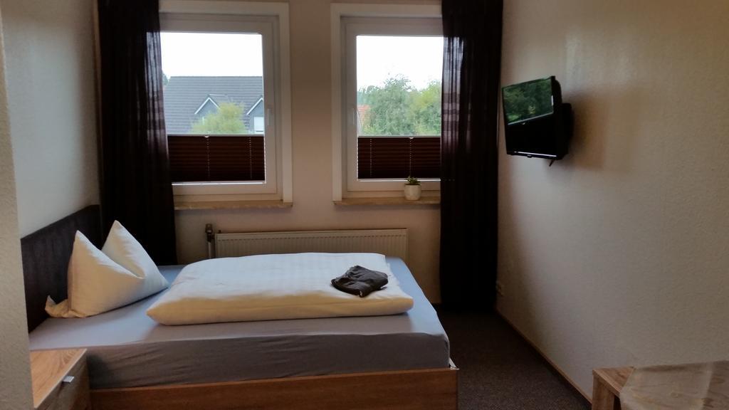 Hotel Deutsches Haus Francop ฮัมบูร์ก ภายนอก รูปภาพ