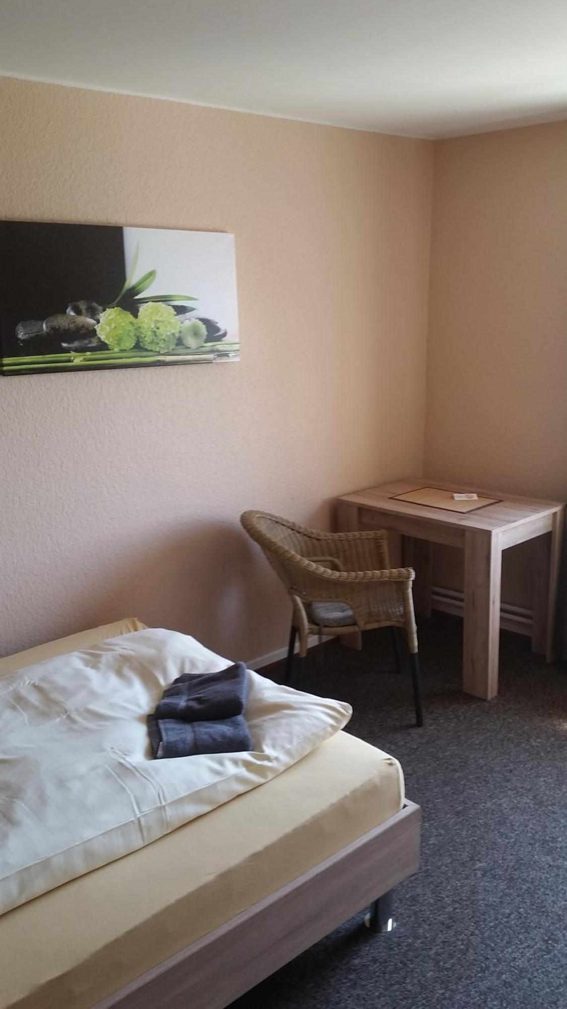 Hotel Deutsches Haus Francop ฮัมบูร์ก ภายนอก รูปภาพ