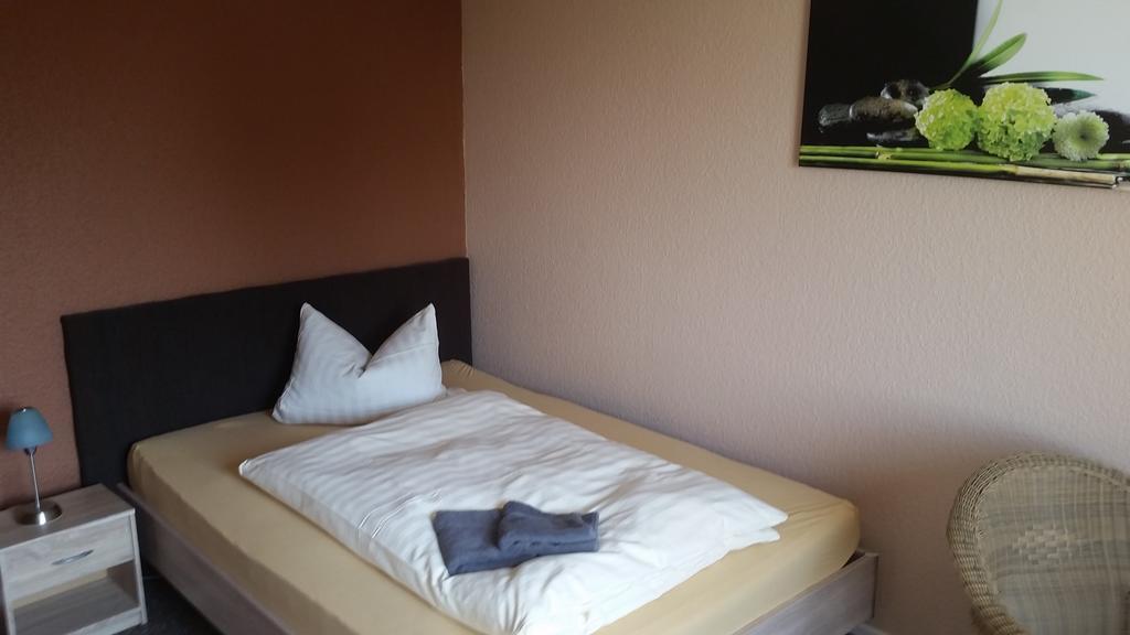Hotel Deutsches Haus Francop ฮัมบูร์ก ภายนอก รูปภาพ